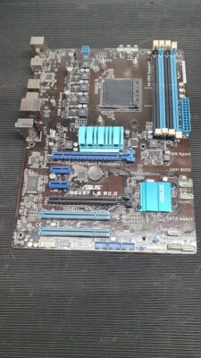 ASUS M5A97 LE R2.0 Motherboard AMD Sockel AM3+DDR3 ATX für Teile