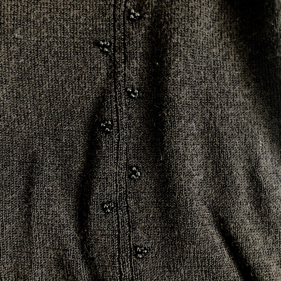 Cárdigan suéter Hillard & Hanson para mujer talla M con botones con cuentas manga larga Foto 3 de 4