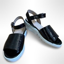 GEOX Wimbley Black Patent Leather Buckle Sandals sz EU 38 / US 8