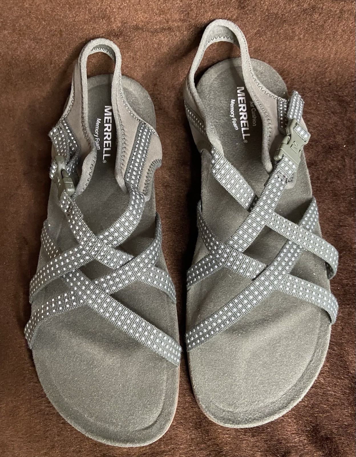 Sandali Merrell verde oliva taglia USA 9 memory foam scarpe performance cinturino