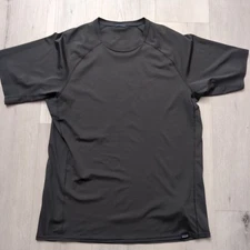 Patagonia Capilene Base Layer T Shirt Men Medium Short Sleeve Light Weight 