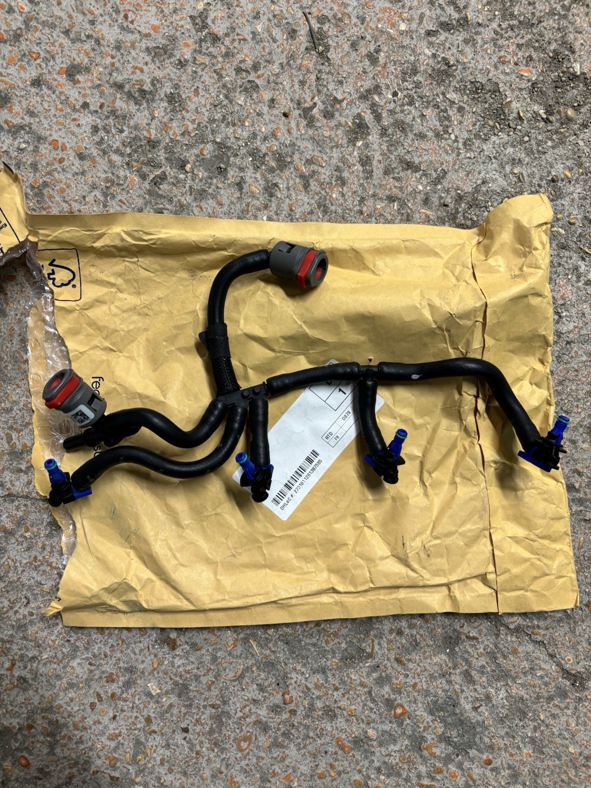 Tuyau de retour injecteur pour moteur 1.5 dCi Renault Dacia et Nissan