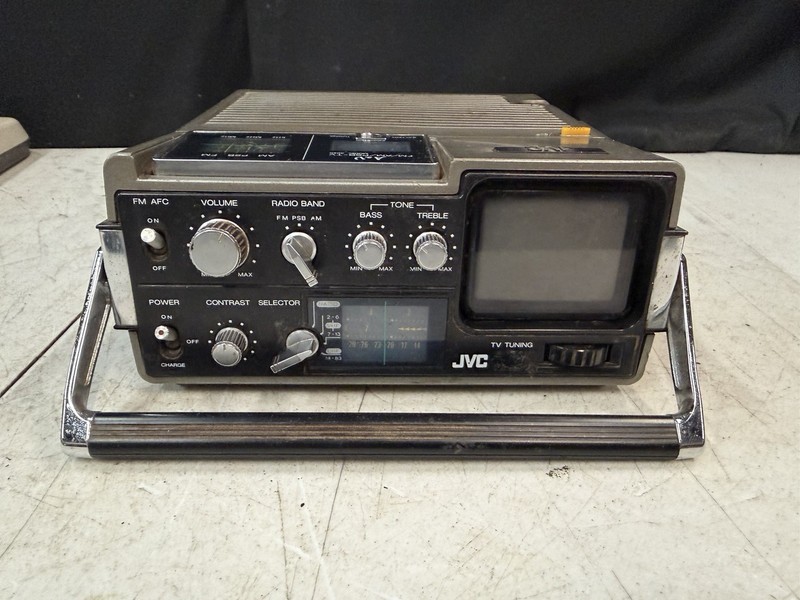 Vintage JVC Radio TV Model 3050