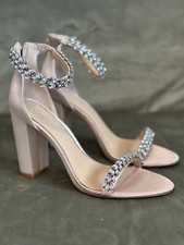 Jewel Badgley Mischka Women's Mayra Block Heel