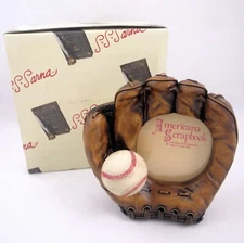 SS Sarna Americana Scrapbook Baseball Glove Round 3D Photo Frame Sports Figurine