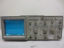 Tektronix 2221A 100MHz Digital Storage Oscilloscope *Untested*