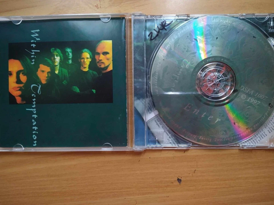 Within Temptation Enter DSFA 1007 CD    Gently Used Hard Rock and Metal Foto 3 de 4