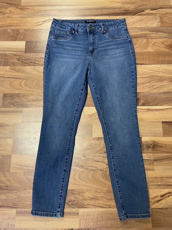 D. Jeans Women’s 8 Jeans Blue 🌸