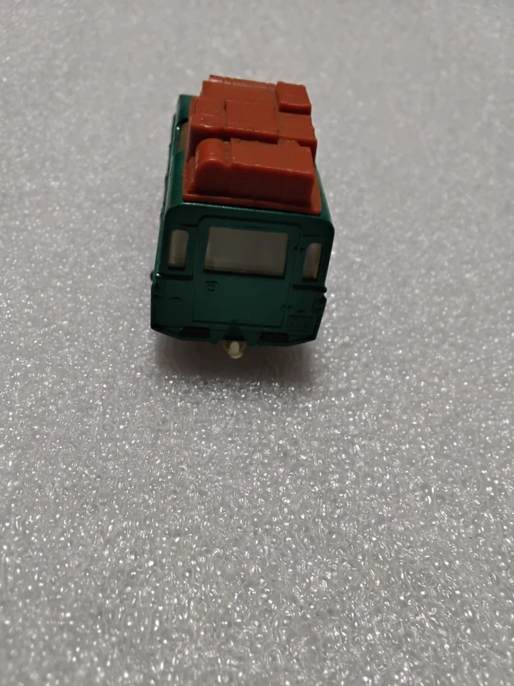 Vintage Lesney Matchbox Series No.12 Land Rover Safari Green White Interior - Image 4 of 4