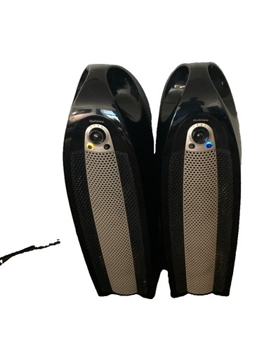 (2) Holmes HAP9422 HEPA-Type Tower Air Purifier In Very Good Condition