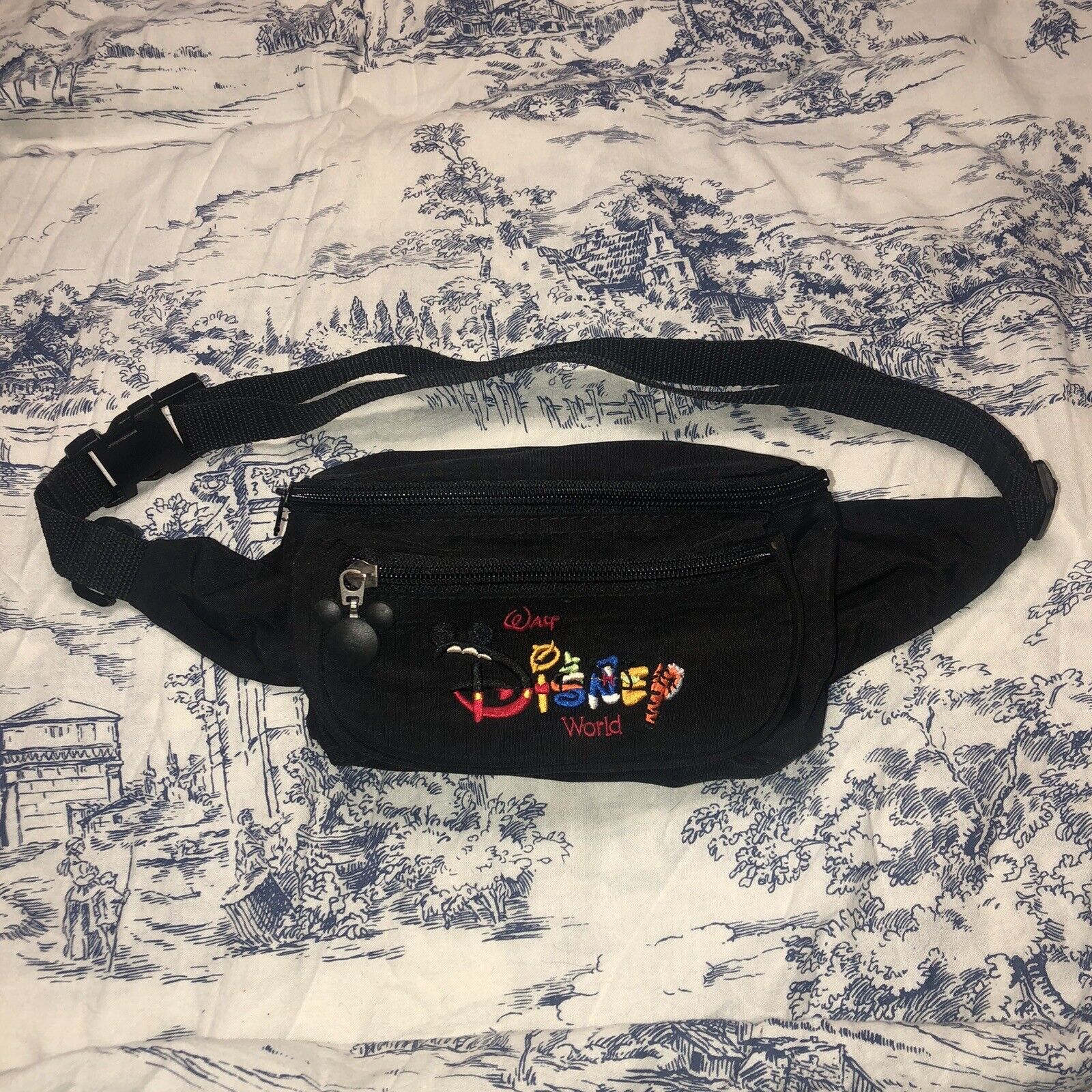 VTG Walt Disney World Embroidered Belt Bag 90s Vintage Mickey Mouse Fanny Pack