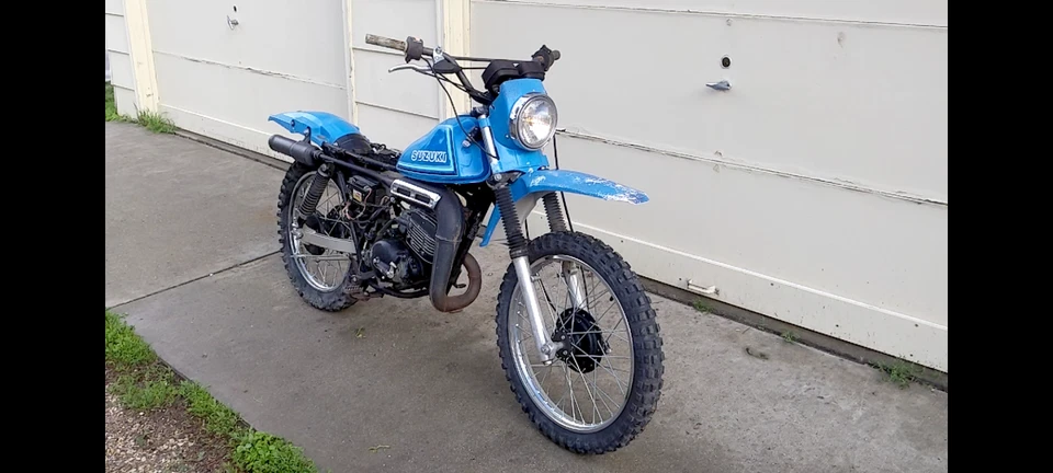 1980 - 1981 Suzuki TS100 Honcho TS125 Mounting Bolts For The Oil Tank (3) - Image 3 of 3