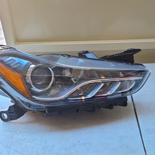 Maserati Ghibli 2014-2017 Right Headlights Set P/N 00670106272 Photo - $500