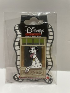 DSSH-101 Dalmatians Pin-Pongo-Dogs In Window Pin