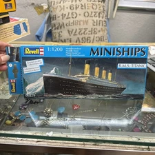 Revel, Mini Ships, R.M.S. Titanic, Model #06819, Scale:  1:1200, Open Box