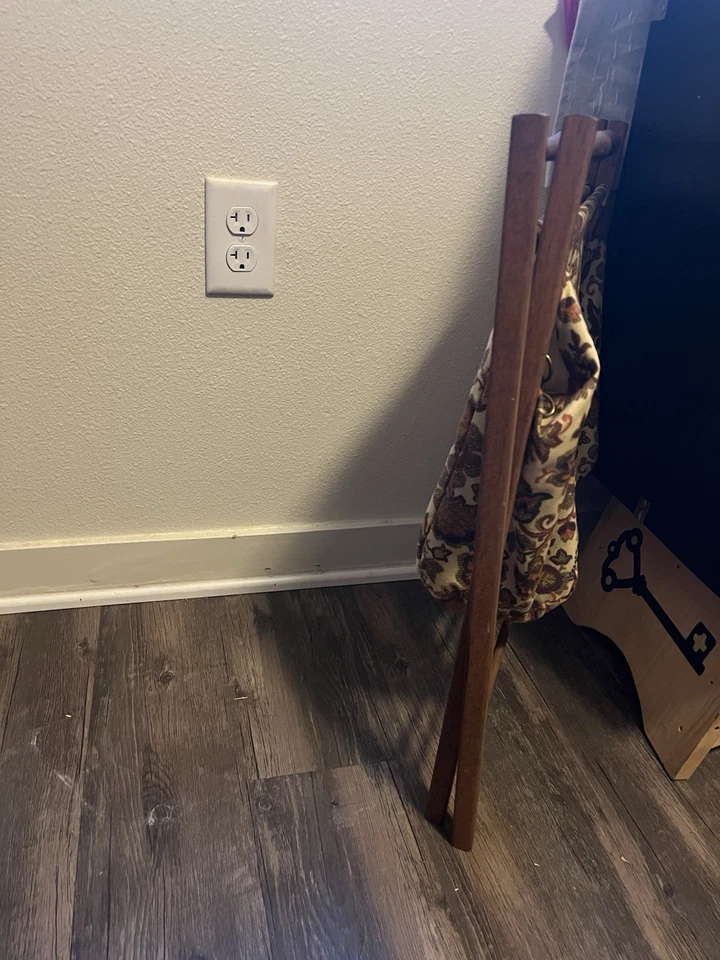 Vintage MCM Country Floral Folding Stand up Knit Craft Sew Yarn Basket Holder BH - Image 4 of 4