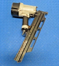 PneuTools SN2283H 21 Degree Framing Nailer with Rafter Hook