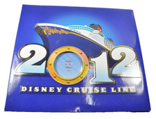 DISNEY CRUISE LINES DCL 2012 SCRAPBOOK PHOTO ALBUM