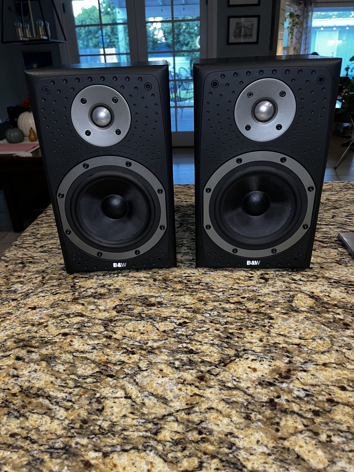 B&W Dm303 Used Price | HifiZero