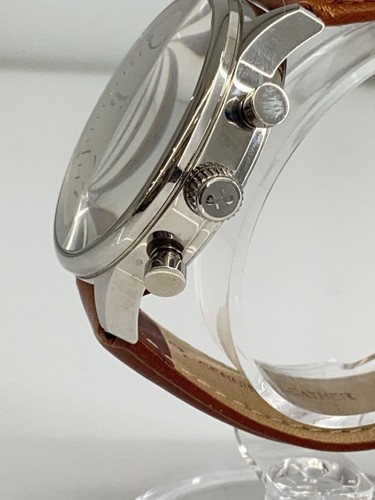 Acerca de Reloj Analógico de Cuarzo AV1844-41SF1X1 Vintage Esfera Blanca Correa de Cuero Marrón - Imagen 4 de 6