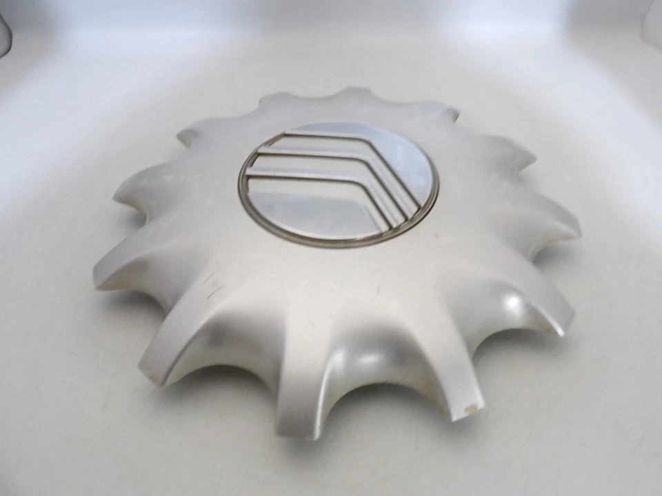 Tapa central de llanta de aluminio Mercury Grand Marquis 1995 1996-1997 F5MC-1A096-AB OEM Foto 2 de 4