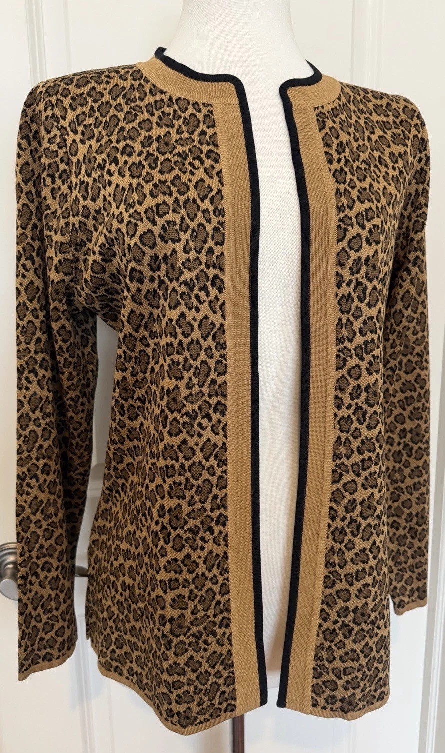 Misook Leopard Print Open Front Long Sleeves Card… - image 1