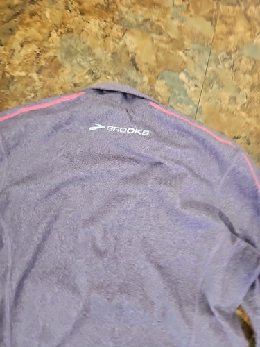 Brooks Running Long Sleeve Top Gray /Pink with 1/4 Zip Womens Small (A105) - Picture 6 of 7