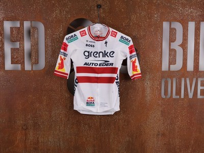 SPECIALIZED TGA ROOKIES OF RED BULL - BORA HANSGROHE RACE JERSEY SS / LATVIA CHA