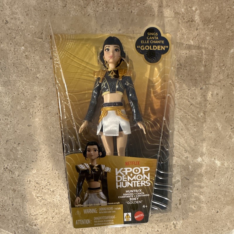 Mattel Zoey KPop Demon Hunters HUNTR/X "Golden" Singing Doll 11in Outfit