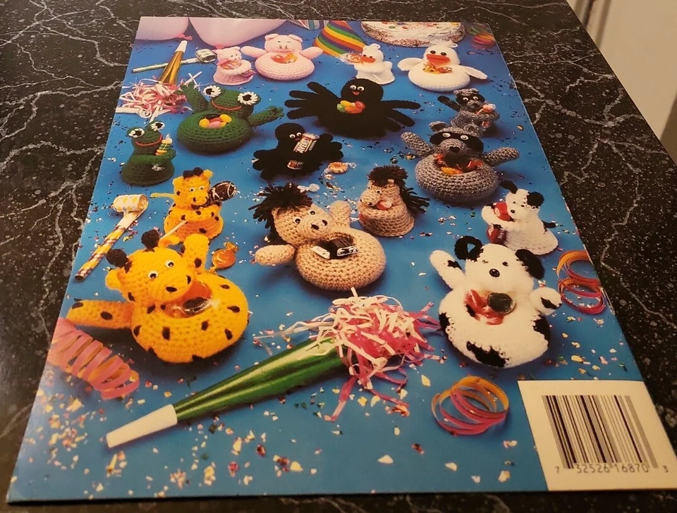 AL8 ANNIE'S ATTIC 1992, CROCHETED PARTY ANIMALS PATTERN LEAFLET - Image 2 of 2