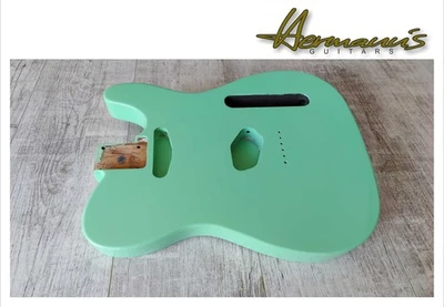 HERMANN´S Tele Roasted Swamp Ash Body, 3-teilig, Finish Sea Foam Green, Gewicht 2,0 kg