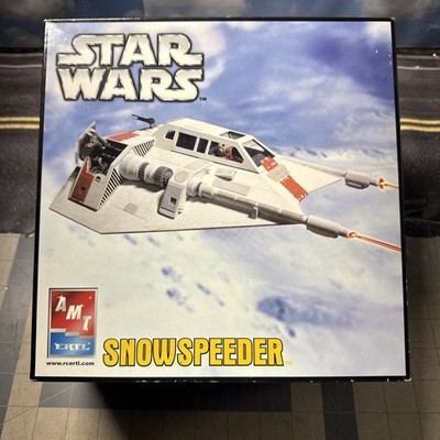 AMT/ERTL 38272 Star Wars Snowspeeder Model Kit Snow Speeder 38272-1HD Empire