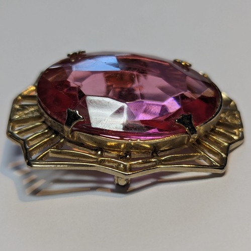 Vintage Oval Faceted Pink Glass In Openwork Gold Tone Setting Brooch Pin - Picture 13 of 19