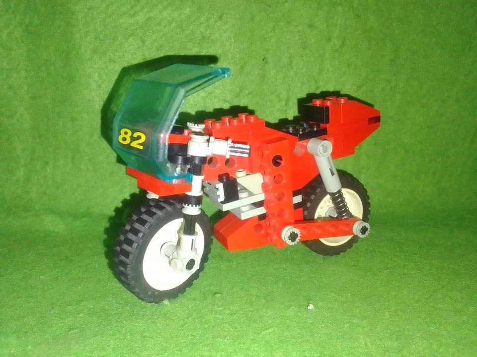 LEGO Technic 8210 Nitro Bike GTX / GTX 500, photo 1 sur 4