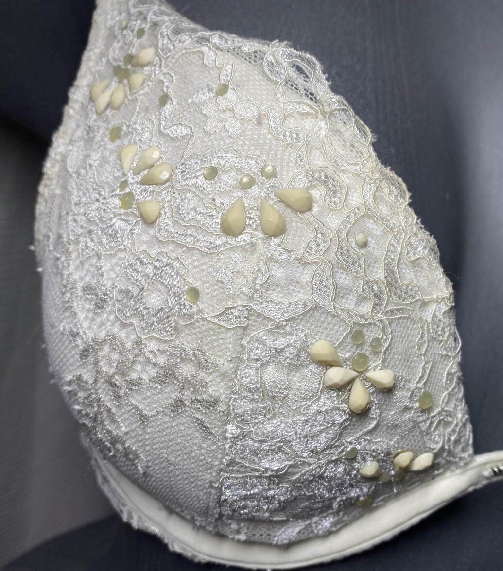 Victoria Secret White Lace Rhinestone Push Up Bra… - image 3