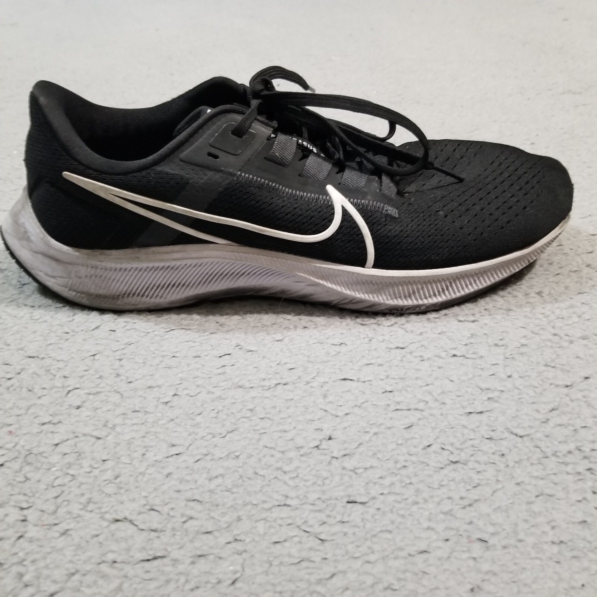 Nike Zoom Pegasus 38 Shoes Mens 11.5 Black White Road 