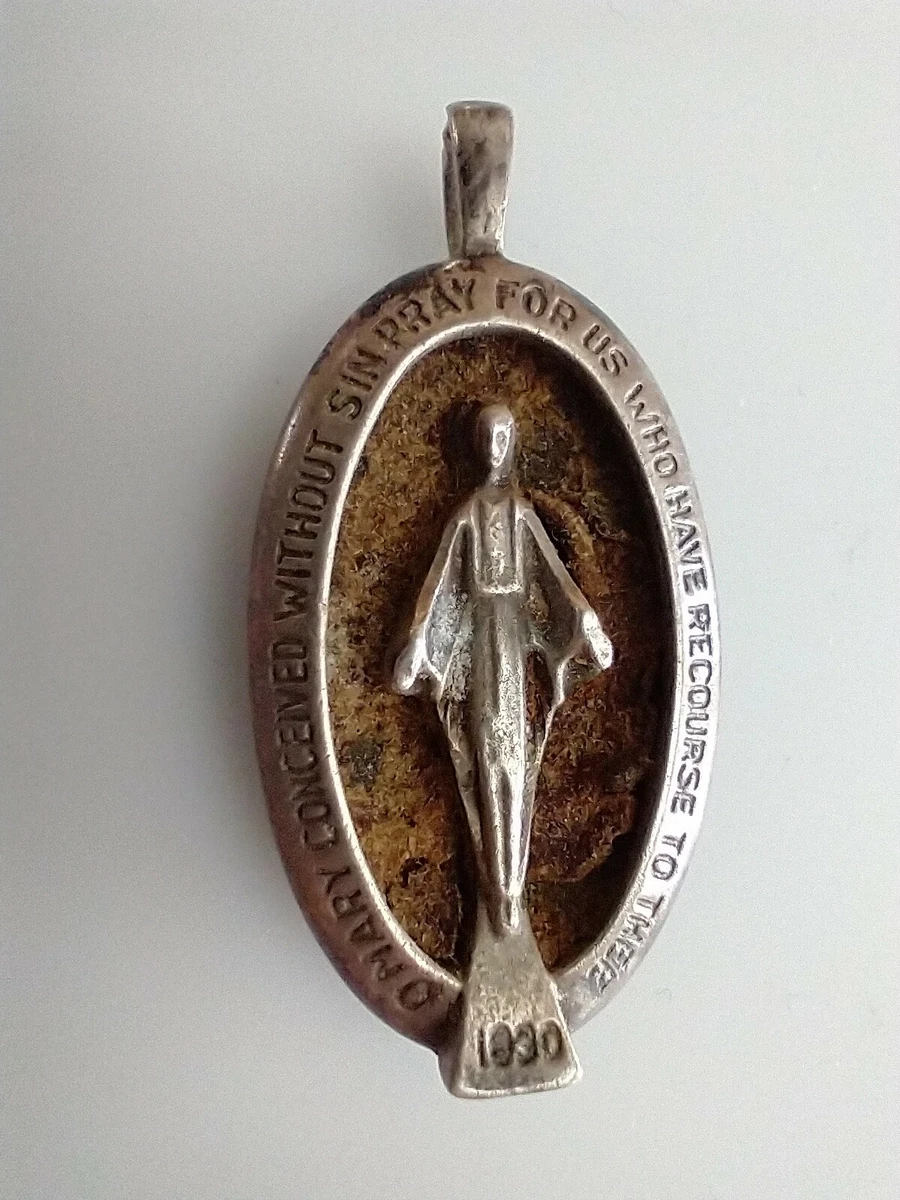 Vintage sterling silver religious best sale medals