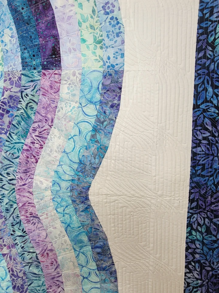 New Homemade "Ocean Waves" Quilt, 65"x76", Shades of blues, Batik Fabrics - Image 4 of 4