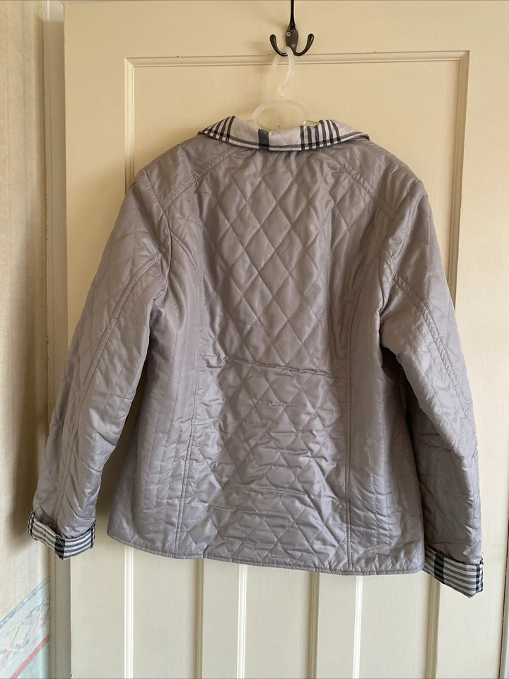 Junge Danmark Grey Check Reversible Quilted Lightly Padded Jacket Size 14 - Image 4 of 4