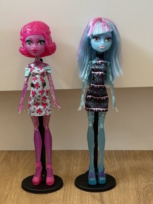 Monster High Create A Monster Ice And Blob Doll Set - komplett & inklusive Ständer