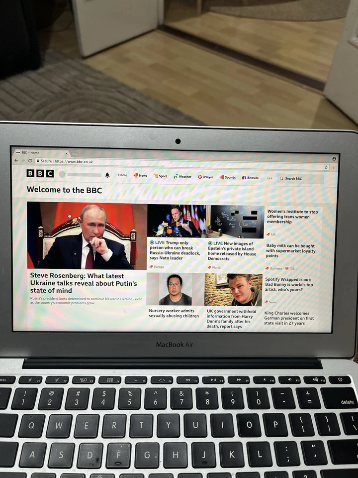 Apple MacBook  Air 11" - A1465 Early 2014 i5 1.4GHz 4GB RAM 128GB SSD Big Sur - Image 2 of 4