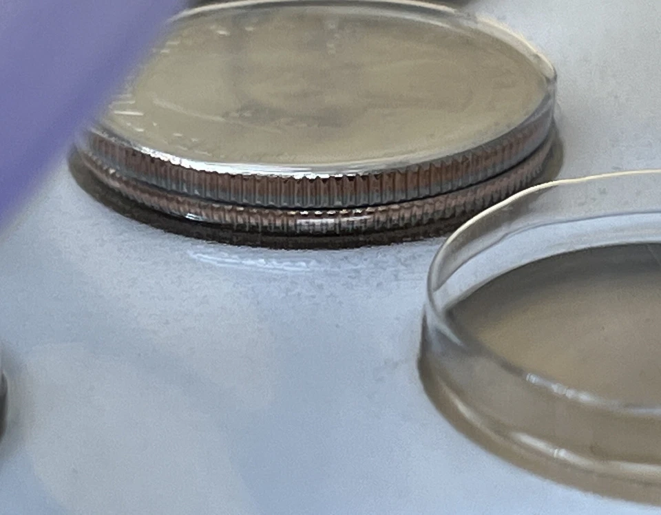 2010 Philly Mint US Sealed Pkg Unc. full set ERROR PKG RARE! 💎 2 Coins 1 Cell - Image 2 of 4