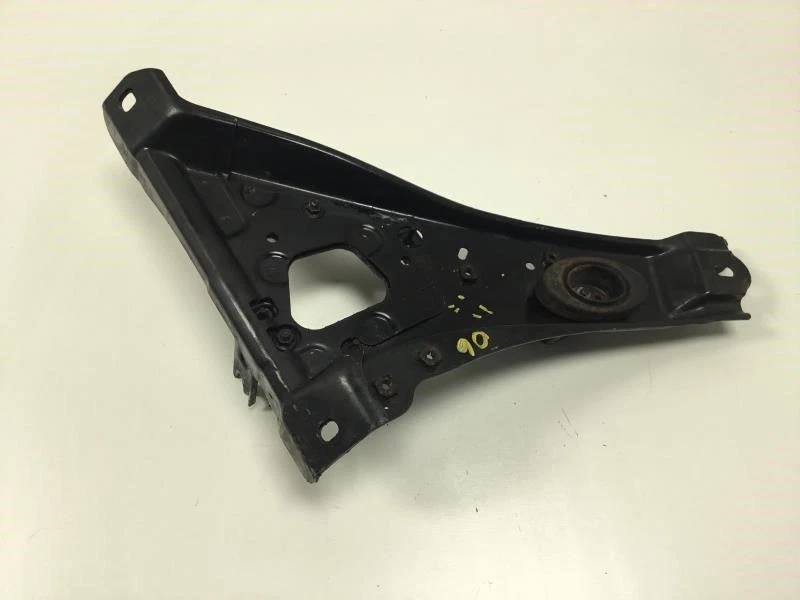 2007 TOYOTA PRIUS ABS PUMP MODULE MOUNT  BRACKET OEM+ - Image 3 of 4