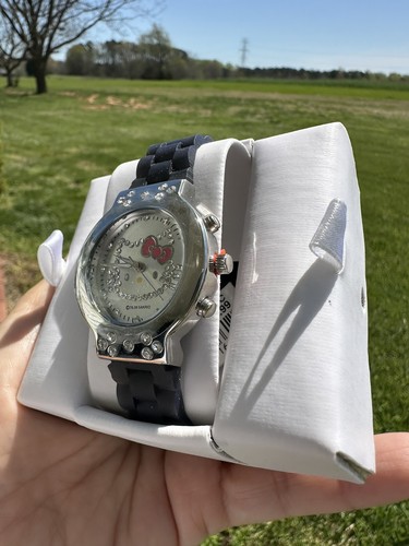 NUEVO CON ETIQUETAS Reloj Sanrio Hello Kitty para Niño Correa Silicona Ajustable Necesita Batería Nueva - Imagen 14 de 15