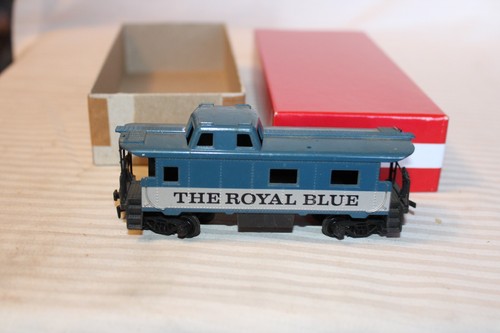 HO Scale Tyco, Cupola Caboose, The Royal Blue, Built - Picture 3 of 3