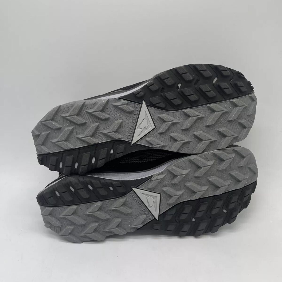 New Nike Wild Horse 8 Trail Running Shoes 'Black' DR2686-001 New Nike Wild Horse 8 Trail Running Shoes 'Black' DR2686-001