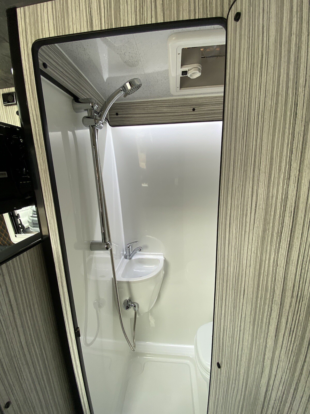 Overlander Campervan shower pod, shower tray Ducato, Relay, Boxer