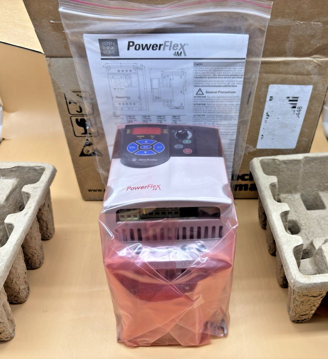 Variateur AC Allen Bradley PowerFlex 22F-D6P0N103 - Triphasé 2.2kW 3.0HP