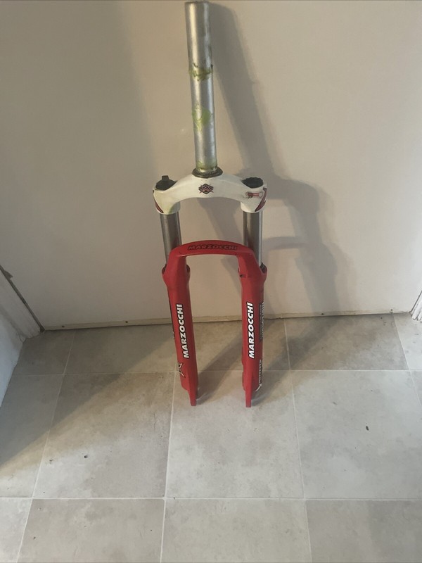 marzocchi bomber forks 26
