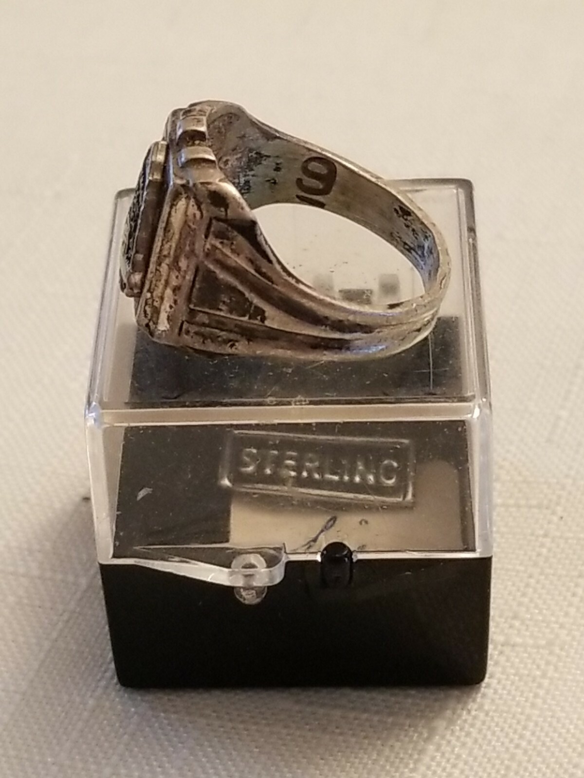 Picture 3 of 10